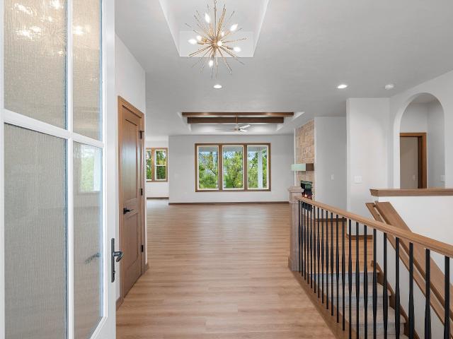 1582 red hawk landing trail