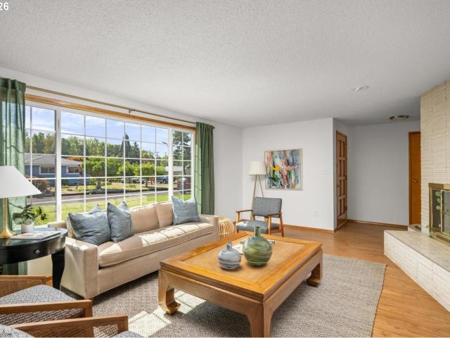 15833 se naef ct