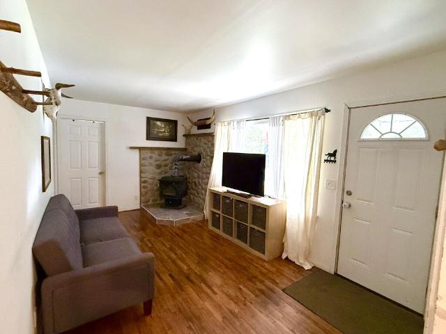 158 Boles Rd. Hilham TN. 38568