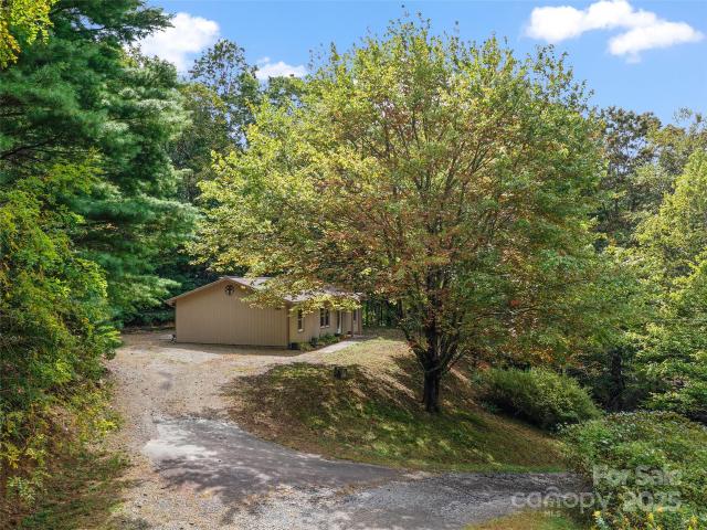 158 Dover Ln, Spruce Pine, NC 28777 | MLS #4305
