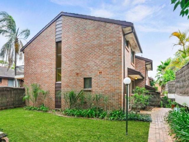 15/8 Jersey Road, Artarmon | Village Property