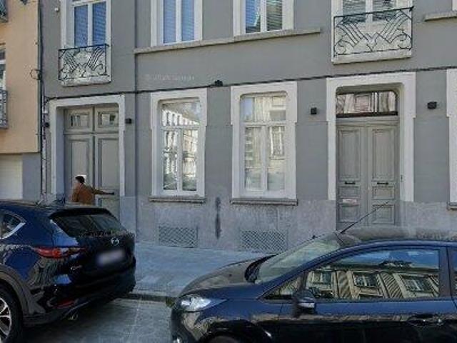 158 m2 apartment for rent in Kortrijk