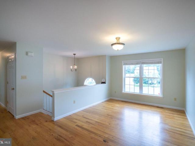 158 Mckivison Court