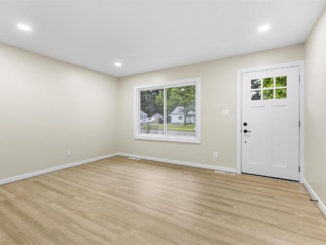 158 Saratoga Avenue