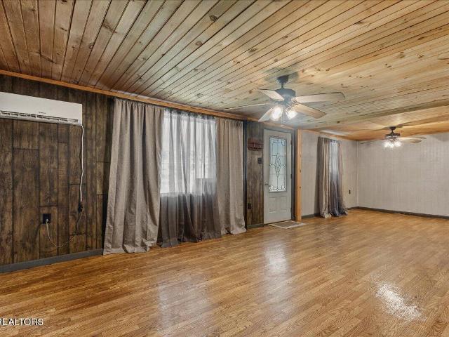 158 Stiles Rd