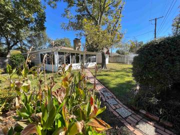 158 Poinsettia Cir, Terrell, TX 75160 | MLS #25015
