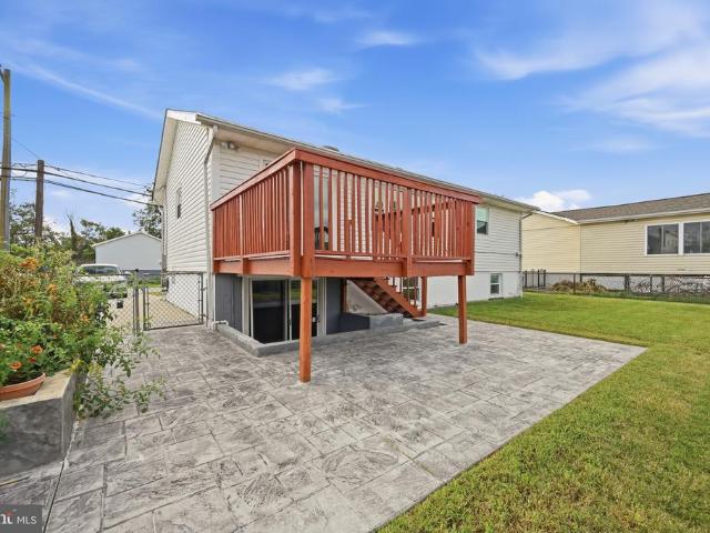 158 Riviera Drive