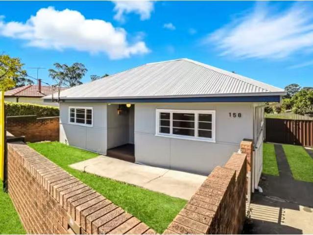 158 Richmond Road, CAMBRIDGE PARK House for rent Listed by Je.