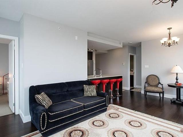 158 W 13th St #902