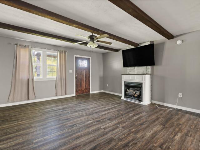 15942 HWY 460 W