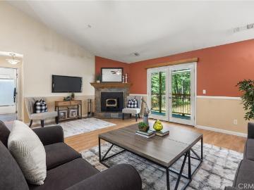 15945 Country Living