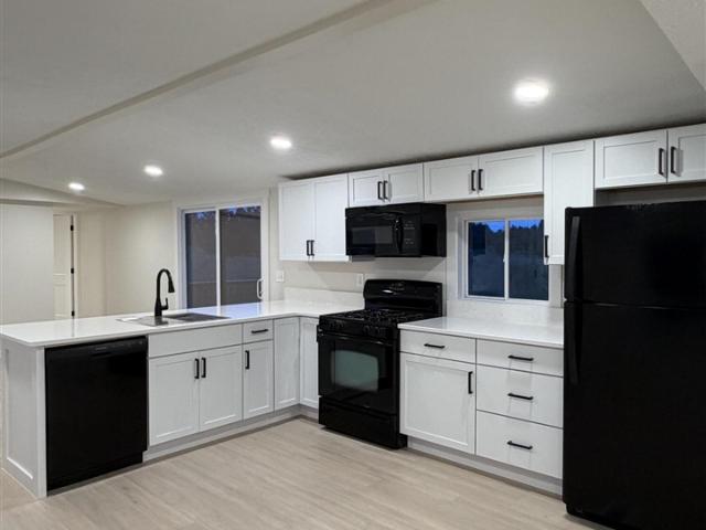 1595 N County Line Road
