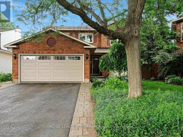 1595 Champneuf Drive, Ottawa, ON, K1C 6B6 house for sale | Listing ID X13490 | Royal LePage