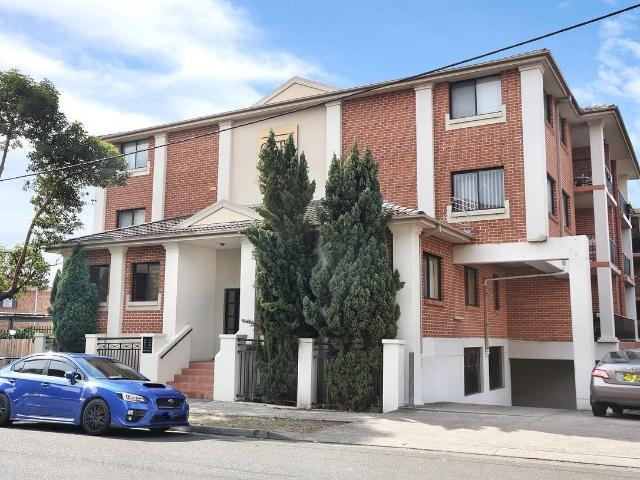 15/96 Castlereagh St, Liverpool