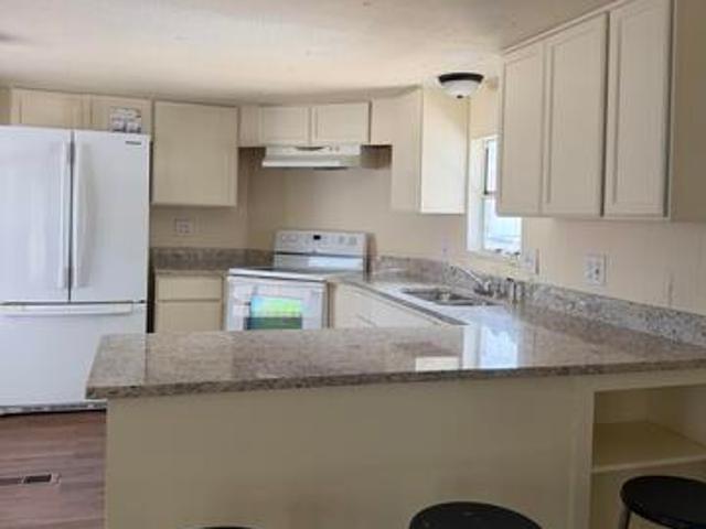 1596 Live Oak Dr