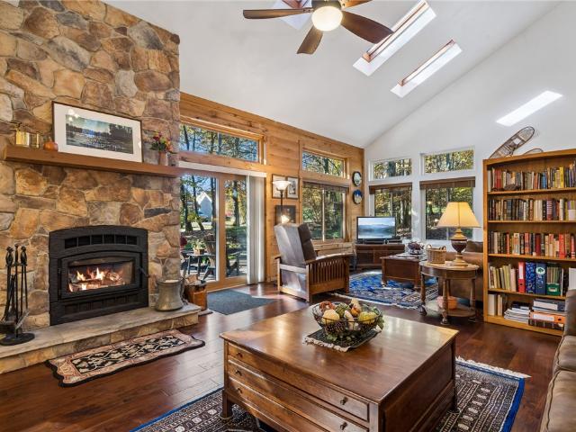 1590 Snowfield Terrace