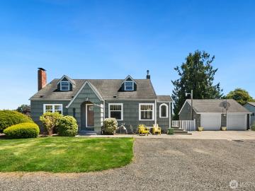 1590 th Avenue NE