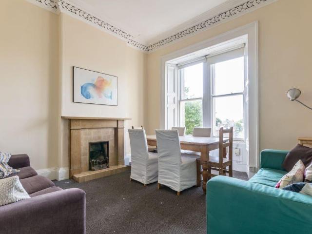 1590L Sciennes Road, Edinburgh, EH9 1NX 5 bed flat to rent £3,750 pcm £865 pw