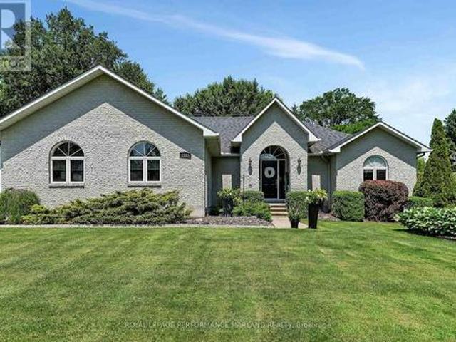 1591 Stephanie Anne Drive, Ottawa, ON, K4P 1M8 house for sale | Listing ID X13507 | Royal LePage