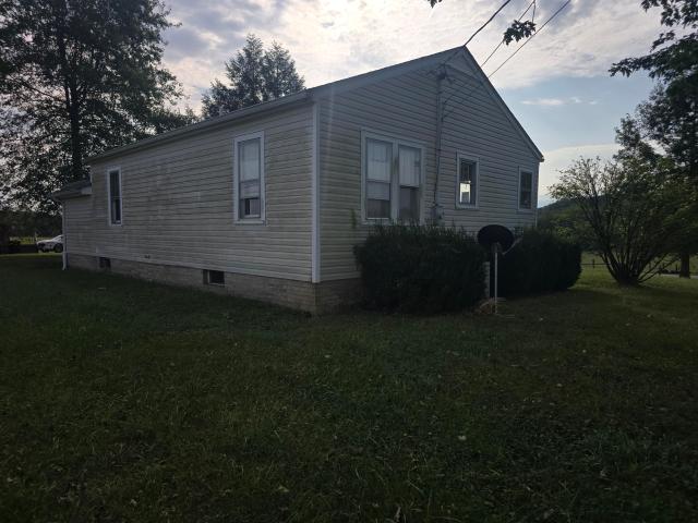 1592 Flat Lick Road