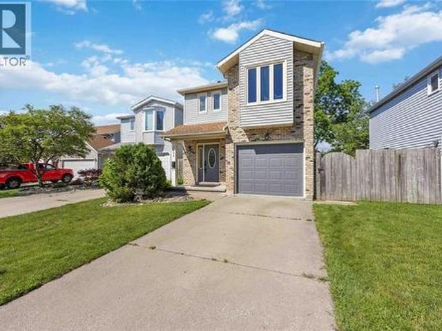 1593 Murphy Road, Sarnia, ON, N7S 2Z4 house for sale | Listing ID 26023 | Royal LePage