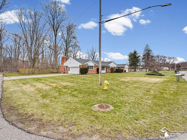 1593 Longfellow Drive