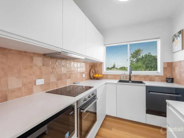 15/9 Holborow Close, SURFERS PARADISE, QLD 4217