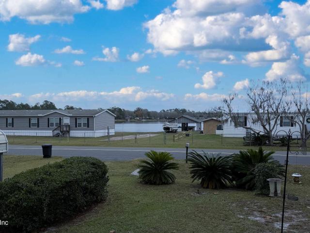 159 Jewel Ave, Interlachen, FL 32148 | MLS #2117