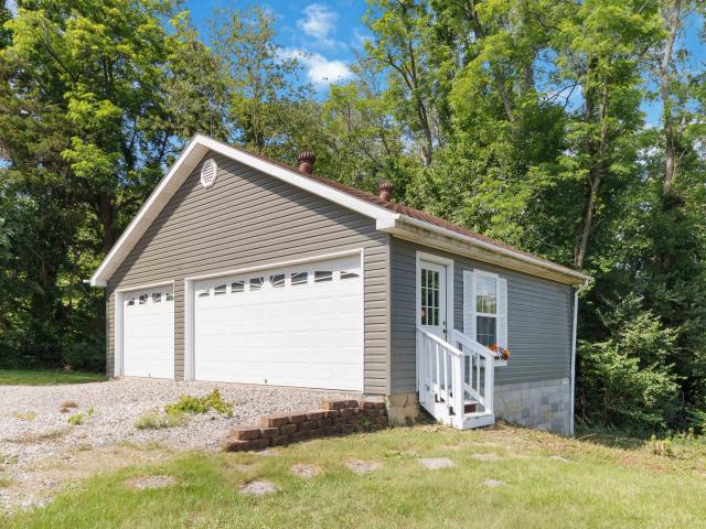 159 Lakeshore Drive