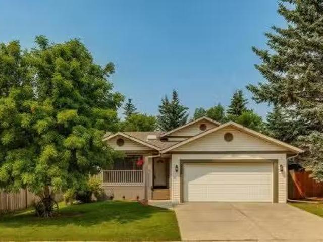 159 Woodbend Way, Okotoks, AB, T1S 1M7 house for sale Listi.