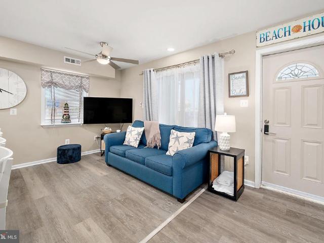 15 42Nd Street # 1W