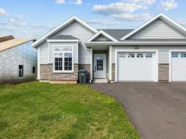 15 621 Murphy Street, Summerside, PE, C1N 4H2 house for sale.