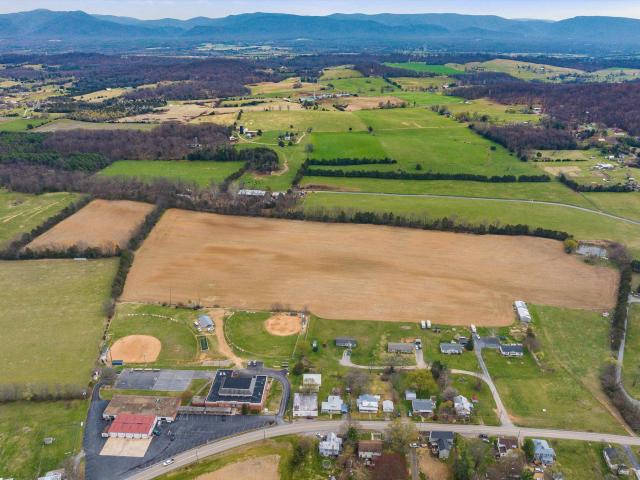 15, 17, 25, 37 hayfield ln
