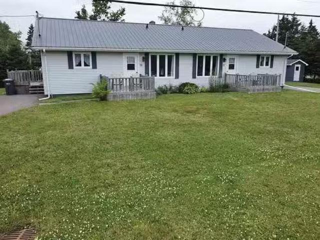 15 17 Cornwall Road, Cornwall, PE, C0A 1H0 house for sale L.