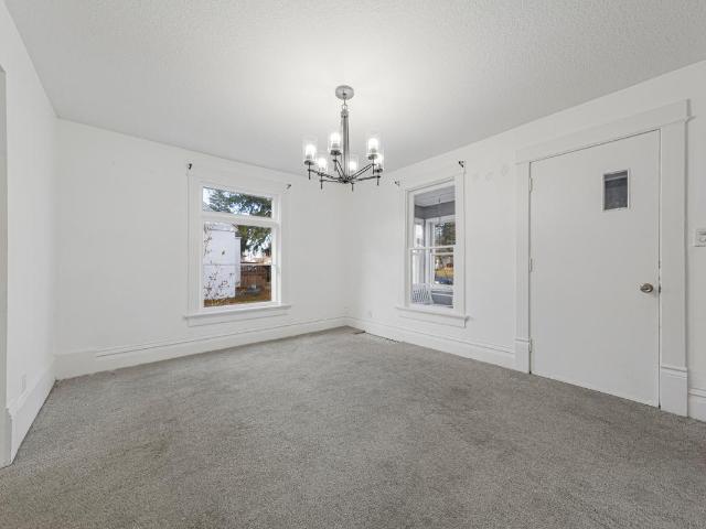 15 14th Street NE