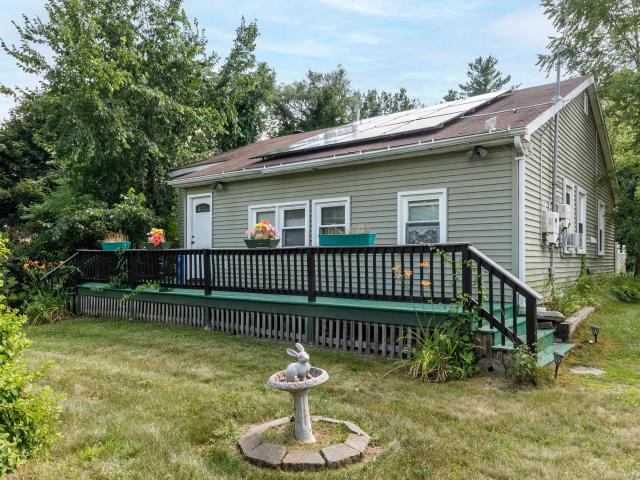 15 Tates Brook Road