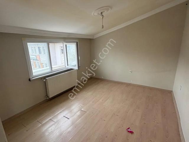 15 Temmuz Mahallesi'nde Geniş Balkonlu 1.5+1 Kiralık