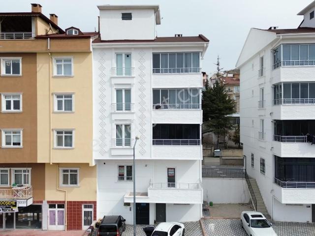 15 Temmuz Mahallesinde Yüksek Giriş 90 M² 2+1 Satılık Daire
