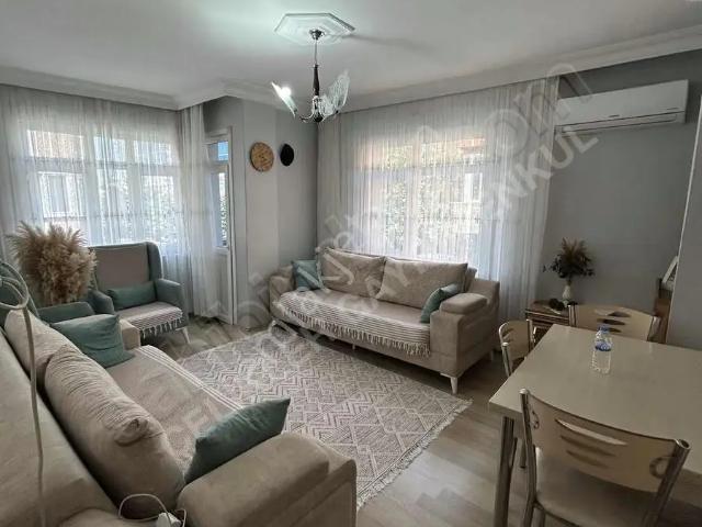 15 Temmuz'da Merkezi Konumda Satılık 2+1 Daire 80m²
