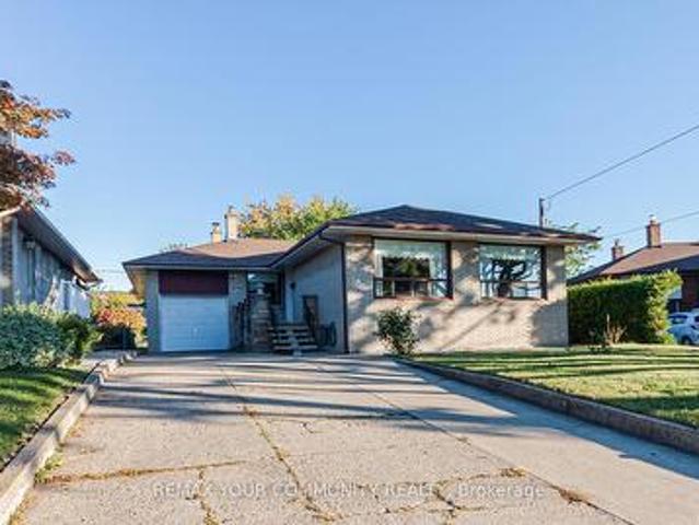 15 Valencia Crescent, Toronto, ON, M6L 1M3 house for sale | Listing ID W13879 | Royal LePage