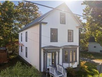 15 Veazey St, Saint Stephen, NB, E3L 2E8 house for sale | Listing ID NB128228 | Royal LePage