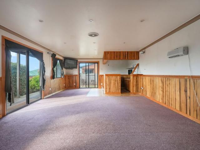 15 Victoria Street, Youngtown