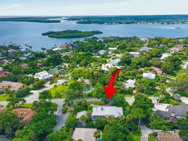 15 W High Point Road, Sewalls Point, FL