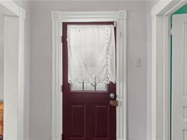 15 W Sprague Street