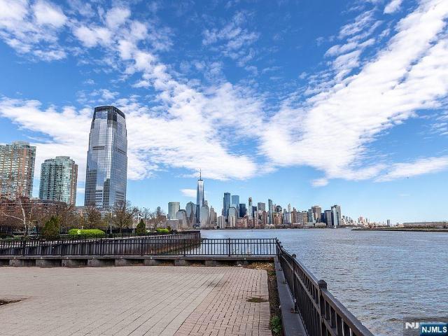 15 Warren Street # 414