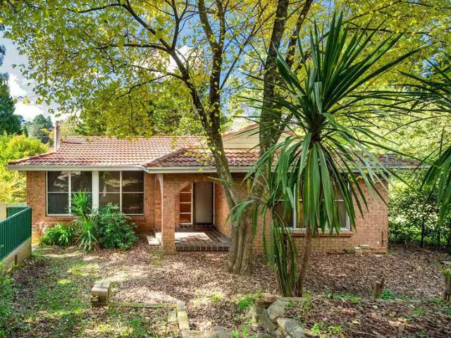 15 Wentworth Street, Leura, NSW 2780