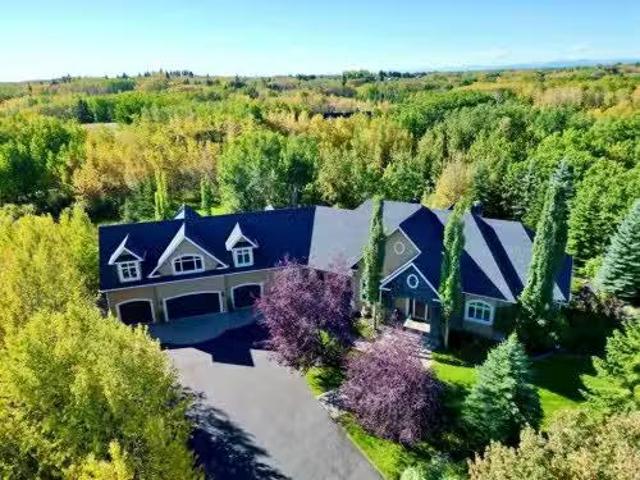15 Welland Rise, Rural Rocky View County, AB, T3R 1L6 house.