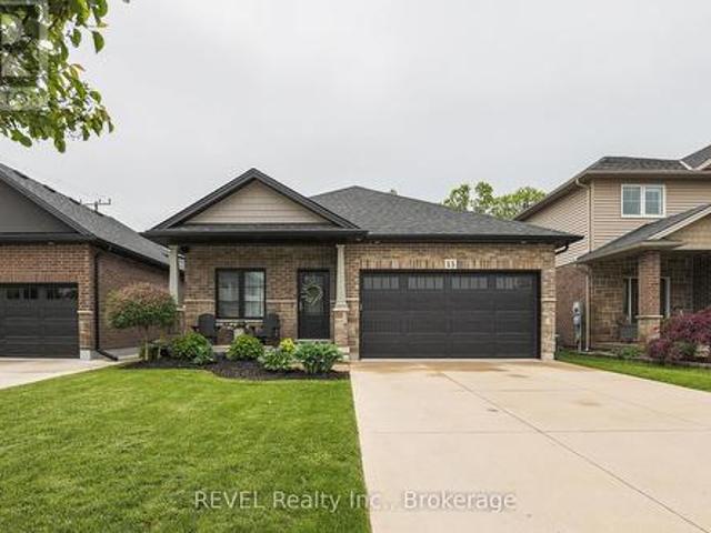 15 Willowbrook Drive, Welland West Welland, ON, L3C 0G1 house for sale | Listing ID X13770 | Royal LePage