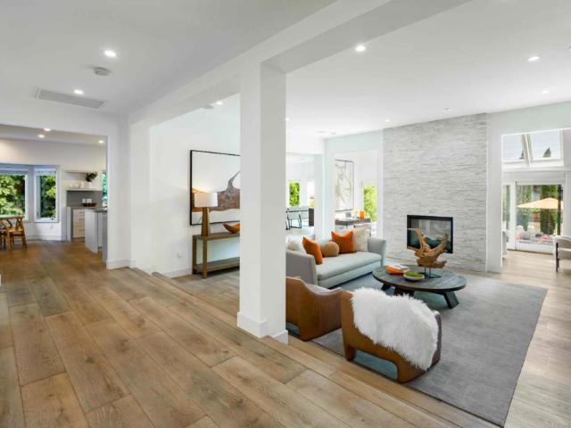 15 Woodleaf Avenue
