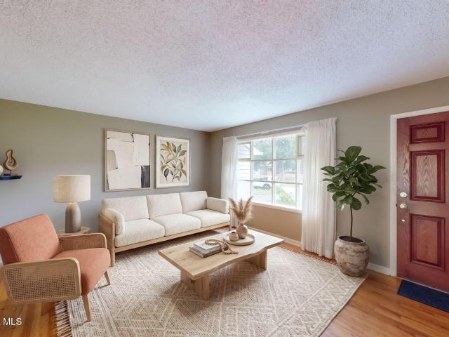 15 Woodside Court
